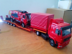 МАЗ тягач + тралл + Маз боевой. Спортивная команда Маз 2010-2011г., АвтоБюро 1:43 