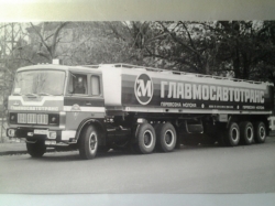 Маз 6422 с полуприцепом АМП-22,6 Молоковоз, TruckTyr 1:43