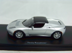 Tesla Roadster, Schuco 1:43 