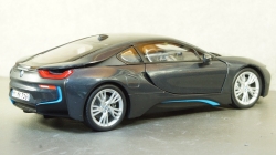 BMW i8 (i12) 2014, Paragon 1:18