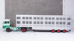Mercedes LPS 1632 Livestock transporter 1970 green/white/silver, IXO TTR008 1:43