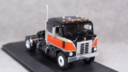 Kenworth Bullnose 1950 black/red, TR036, IXO 1:43