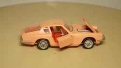 Мазерати Мистраль Купе, пластик, розовая