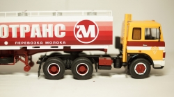 Маз 6422 с полуприцепом АМП-22,6 Молоковоз, TruckTyr 1:43