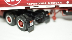 Маз 6422 с полуприцепом АМП-22,6 Молоковоз, TruckTyr 1:43