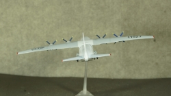 Ан-12 Antonov AN-12 Аэрофлот модель самолета, 554329, Herpa 1:200 