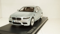 BMW M5 F10 2011, Paragon 1:18