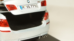 BMW M5 F10 2011, Paragon 1:18