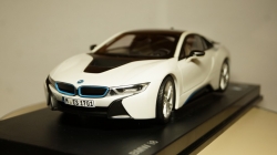 BMW I8, Paragon 1:18