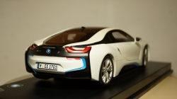 BMW I8, Paragon 1:18