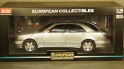 Mercedes E320 W210 2001 Brilliant Sliver, SunStar 1:18