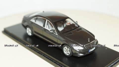 Mercedes S500 W221, Spark 1:43