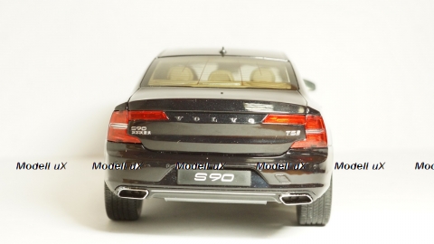 Volvo S90 T5, Paudi 1:18