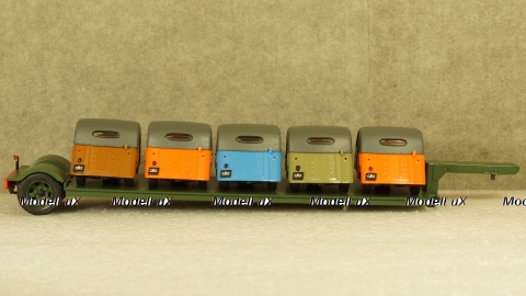 Полуприцеп-автовоз для транспортировки готовой продукции Серпуховский Мотоциклетный Завод 1955г., TruckTyr 1:43