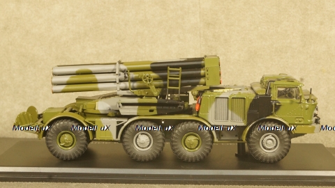 ЗИЛ-135ЛМ Ураган на шасси 9П140 РСЗО 9К57, SSM5005, SSM 1:43