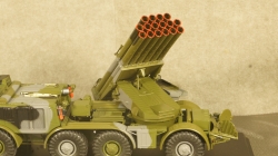 ЗИЛ-135ЛМ Ураган на шасси 9П140 РСЗО 9К57, SSM5005, SSM 1:43