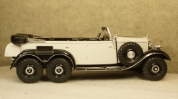 Mercedes G4 (W31) light grey/black, MCG18208, Model Car Group 1:18