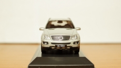 Mercedes ML 350, Welly 1:43