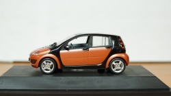 Smart Forfour 1.5 red, Schuco 1:43