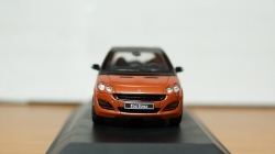Smart Forfour 1.5 red, Schuco 1:43