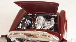 Mercedes 280 SL weinrot, 450035800, Schuco 1:18