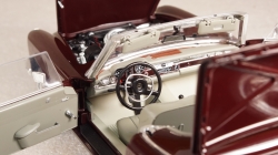 Mercedes 280 SL weinrot, 450035800, Schuco 1:18