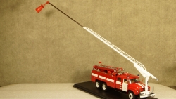 Зил 133Г1 АЦ-40 с телескопическим подъемником, Казань 1980 г., TruckTyr 1:43