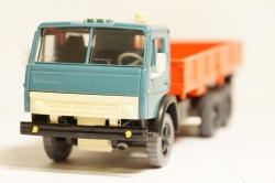 Камаз 5320, резиновые колеса 