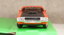 Dodge Challenger T/A dark orange/matt-black, 24029, Welly 1:24