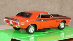Dodge Challenger T/A dark orange/matt-black, 24029, Welly 1:24