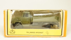 Зил 4331 бортовой хаки Декабрь 1986