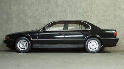 BMW 740i E38 1994 black, 180361, KK-Scale 1:18