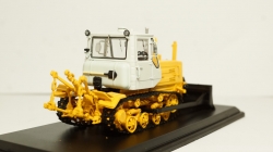Трактор Т 150Д гусеничный с отвалом, SSM8015 1:43