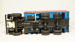 Камаз 5320 с тентом на резине синий/красный