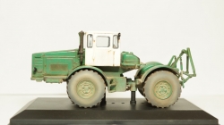 К 700 Кировец зелёно-белый со следами эксплуатации, 1:43