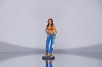 Фигурка Девушка с сумочкой, Артель "Universal" 1:43 