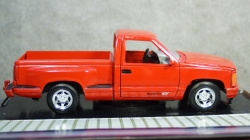 GMC Sierra GT Pickup red, MotorMax 1:24