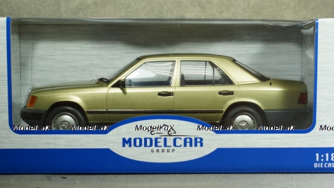 Mercedes 200D W124 1984 metallic-light green, 18205, MCG 1:18