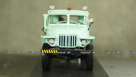 Урал 375д, тягач, OrisModel 1:43