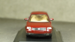 Volkswagen Passat B5 dark red, Schuco 1:43