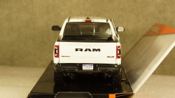 Dodge Ram 1500 Crew Cab Rebel white, 79358, MotorMax 1:24