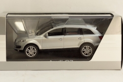 Audi Q7 4,2 FSI Quattro, Schuco 1:43