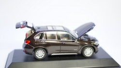 BMW X5 Series F 15, Paragon 1:43
