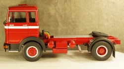 Mercedes LPS 1632 1969 red/black/white, RK180021, Road Kings 1:18