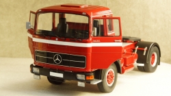 Mercedes LPS 1632 1969 red/black/white, RK180021, Road Kings 1:18