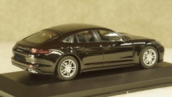 Porsche Panamera 4 (2. Generation) 2017 black, Herpa 1:43