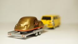 Volkswagen T3b Bus mit Hanger, Premium Classixxs 1:43