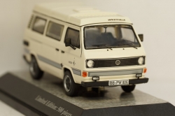 Porsche B32 Bus California