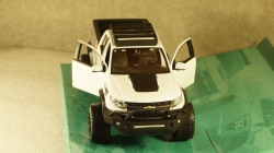 Chevrolet Colorado ZR2 Pick Up 2017 white, 32534, Maisto 1:24