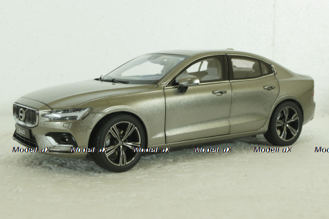 Volvo S60 (T6) 2020, silver, 9430994, Motorcity 1:18